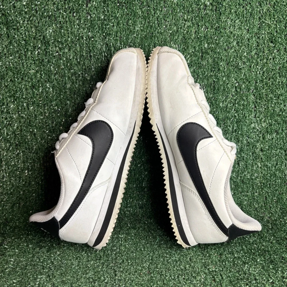 Nike Cortez Basic SL GS 904764-102 Classic Sneakers White Black Womens 8.5(7Y)‎